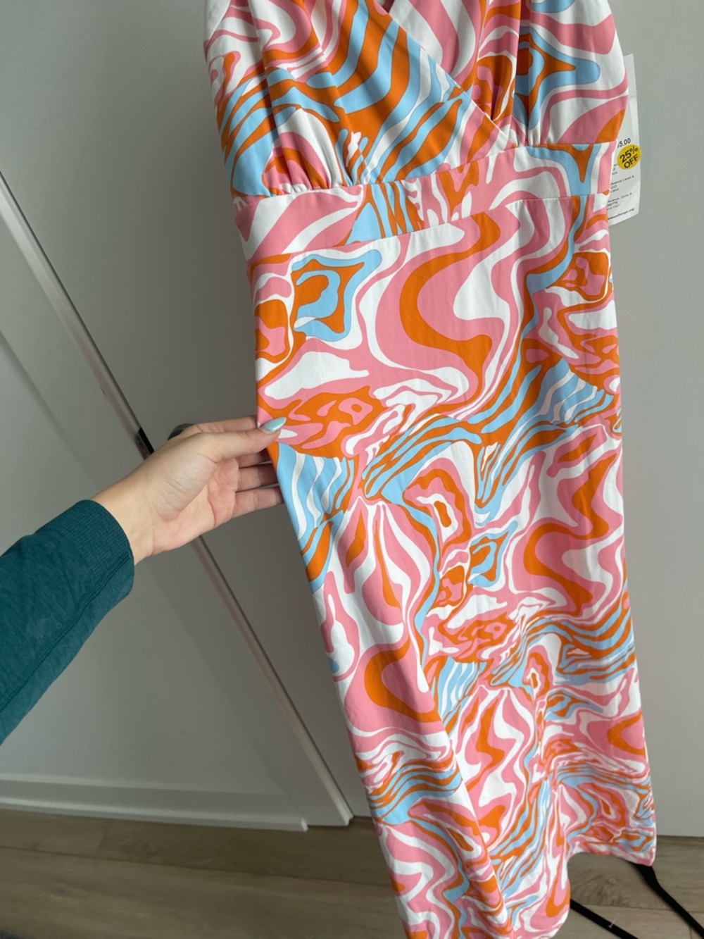 J McLaughlin Maxi Dress Patterned - Picture 3 of 6